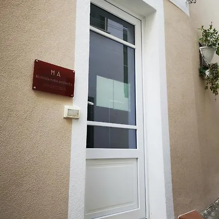 Residenza Maria Antonietta - 50 Metri Dal Mare 3*