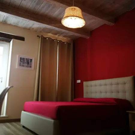 Residenza Maria Antonietta - 50 Metri Dal Mare 皮佐