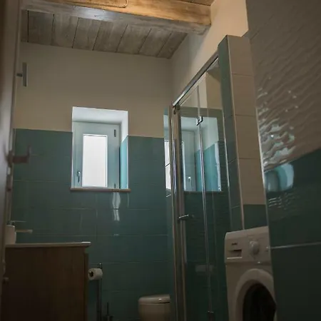 招待所 Residenza Maria Antonietta - 50 Metri Dal Mare 皮佐