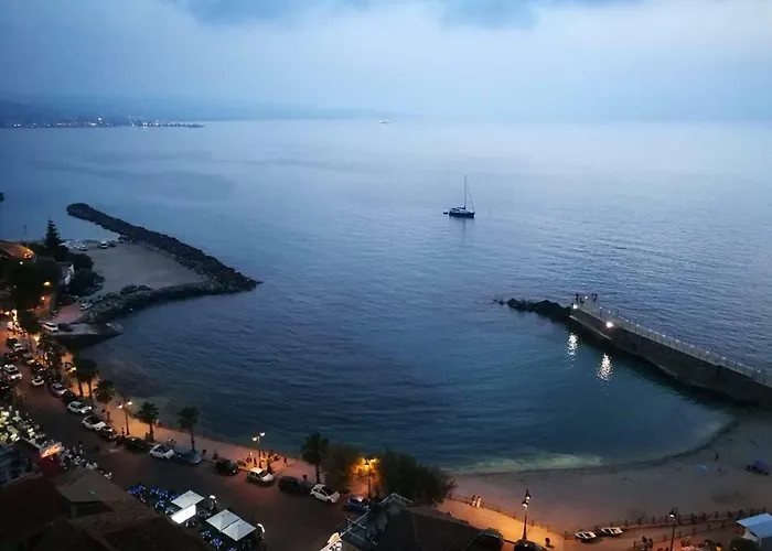 Residenza Maria Antonietta - 50 Metri Dal Mare 3* פיצו