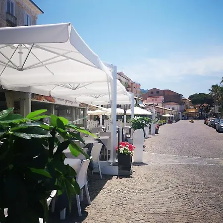 Gasthof Residenza Maria Antonietta - 50 Metri Dal Mare