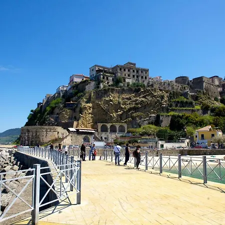 Gasthuis Residenza Maria Antonietta - 50 Metri Dal Mare 3*