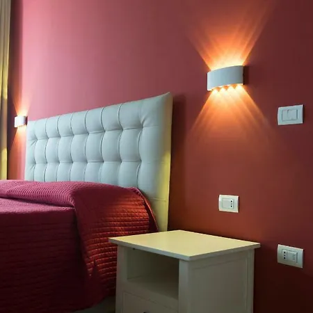 Residenza Maria Antonietta - 50 Metri Dal Mare Πίτσο