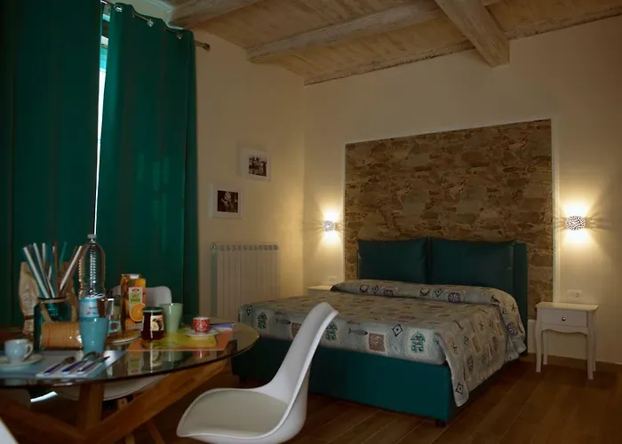 Residenza Maria Antonietta - 50 Metri Dal Mare Pensjonat 3*